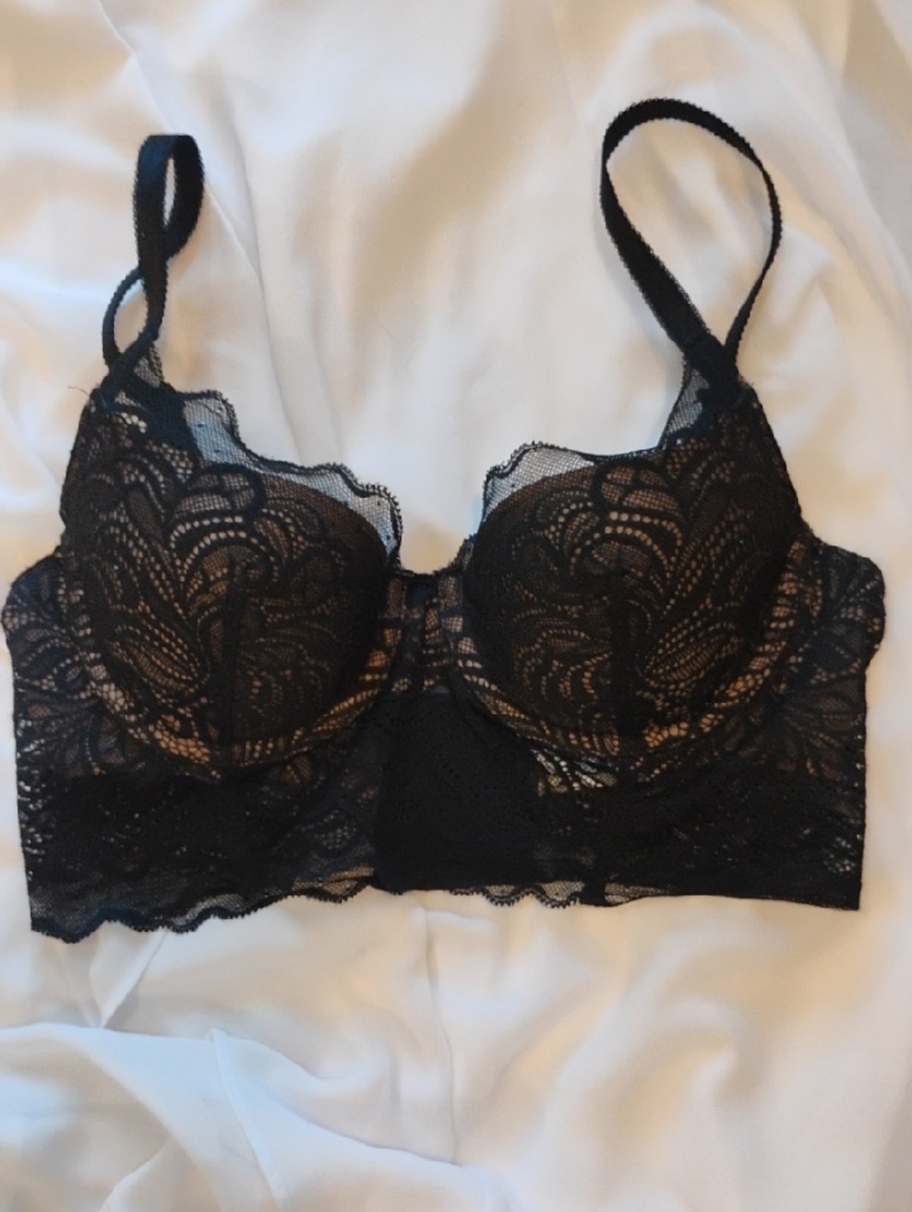 Supportive Black Lace Underwire Bra with Sheer Floral Detail